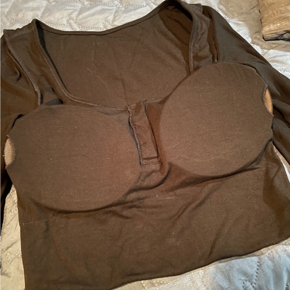 Klassy Network Long Sleeve Henley Brami (crop) - Picture 4 of 4